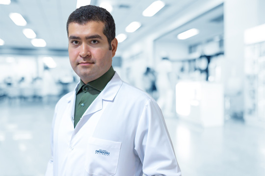 Op. Dr. Mehmet Kantaroğlu